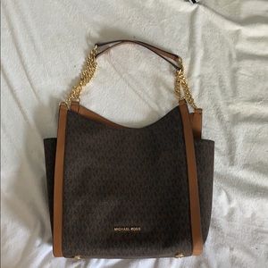 Michael Kors Newbury md chain shoulder tote
